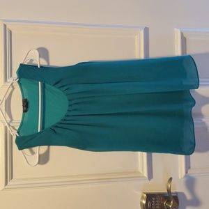 Kenneth Cole Reaction blouse size medium.